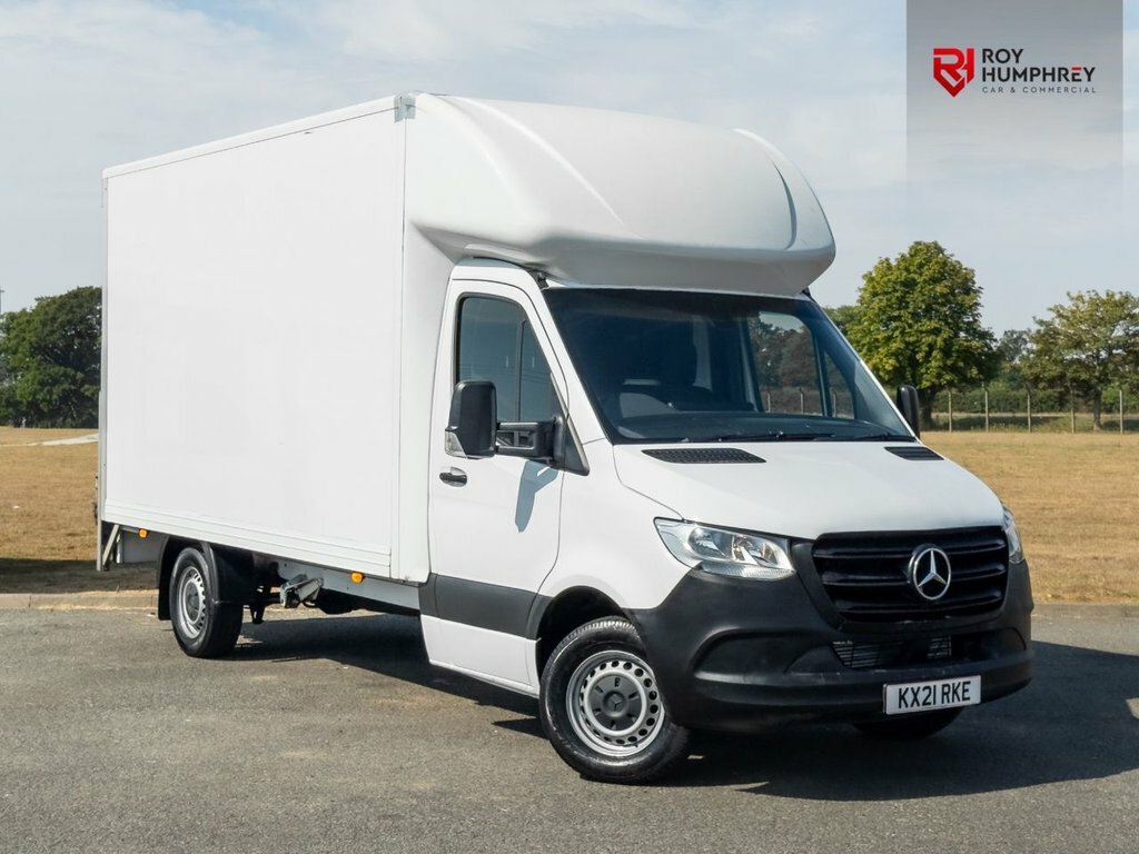 Mercedes-Benz Sprinter 2.1L Progressive White