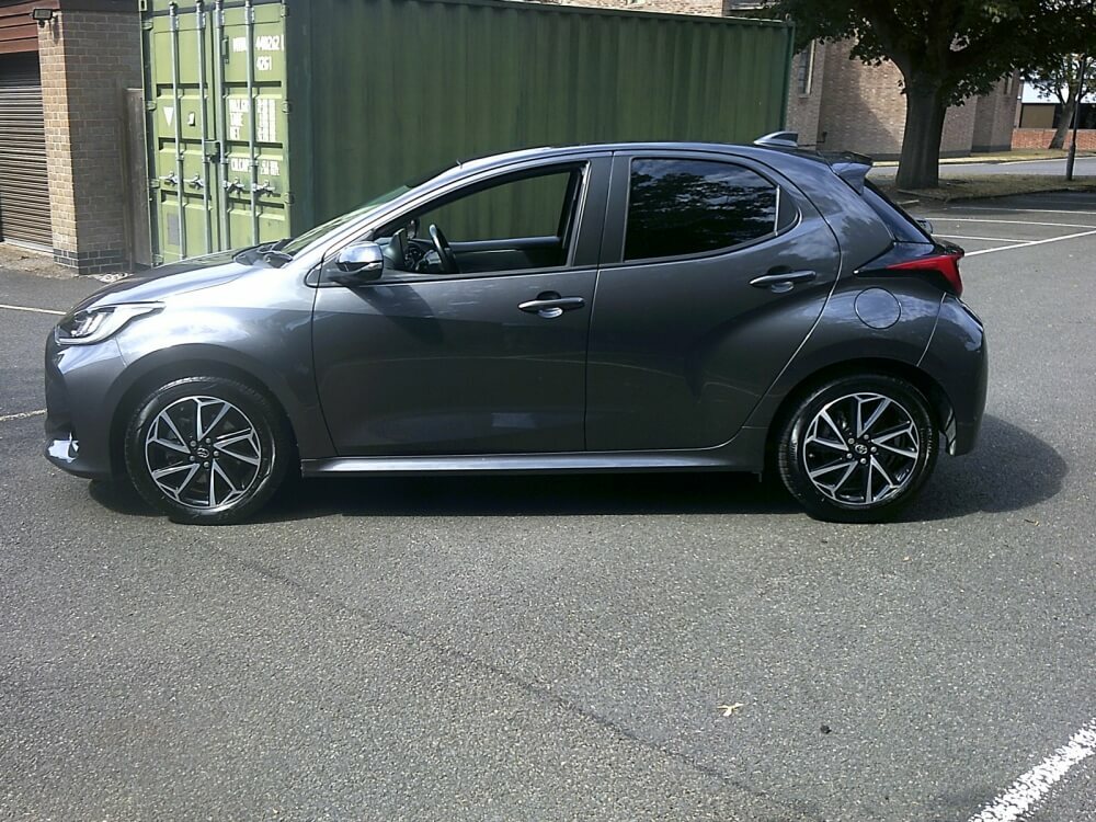 Toyota Yaris 1.5 Hybrid Design EO72VBX #3