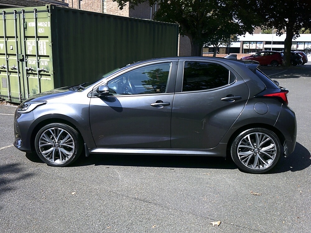 Toyota Yaris 1.5 Hybrid Excel OW23JXH  #3