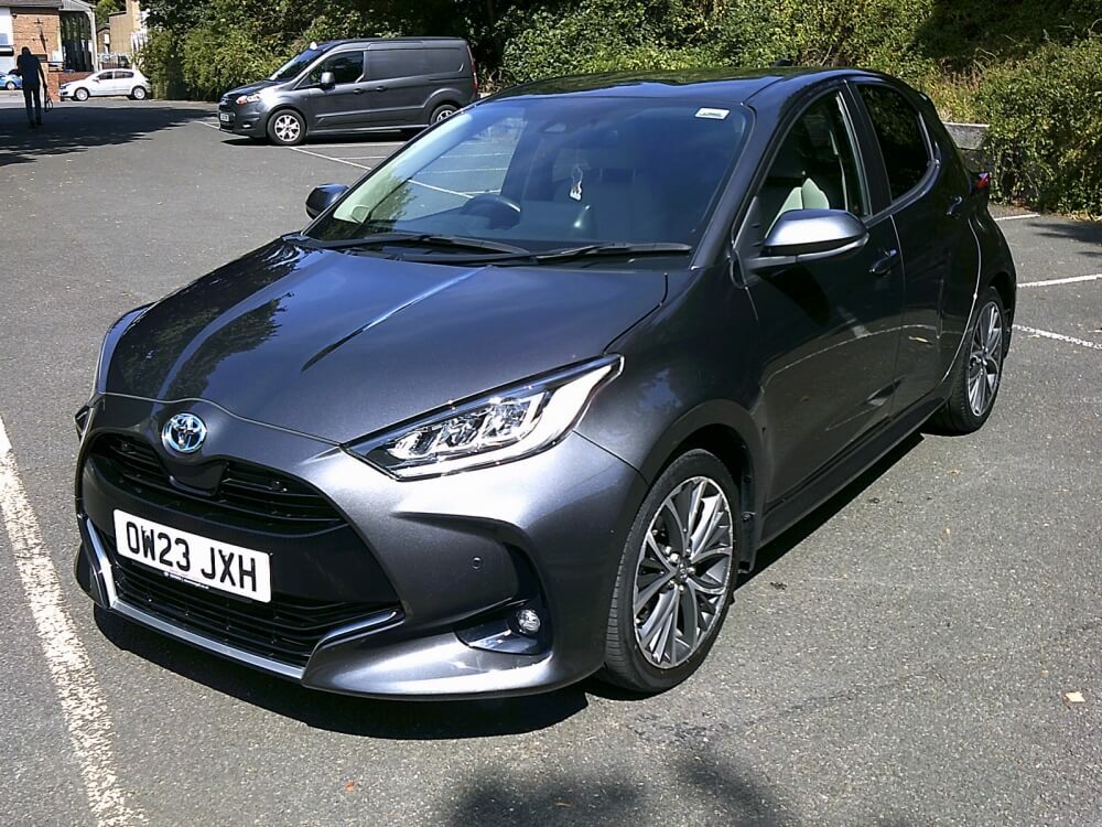 Toyota Yaris 1.5 Hybrid Excel OW23JXH  #2