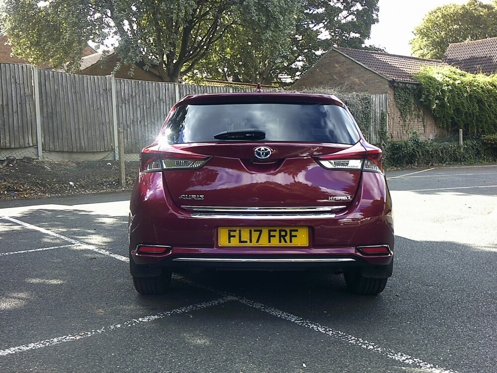 Toyota Auris 1.8 Design Hybrid  #6
