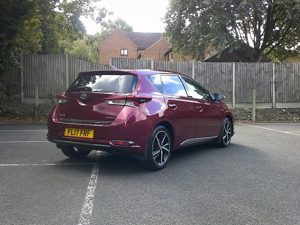 Toyota Auris 1.8 Design Hybrid  #3