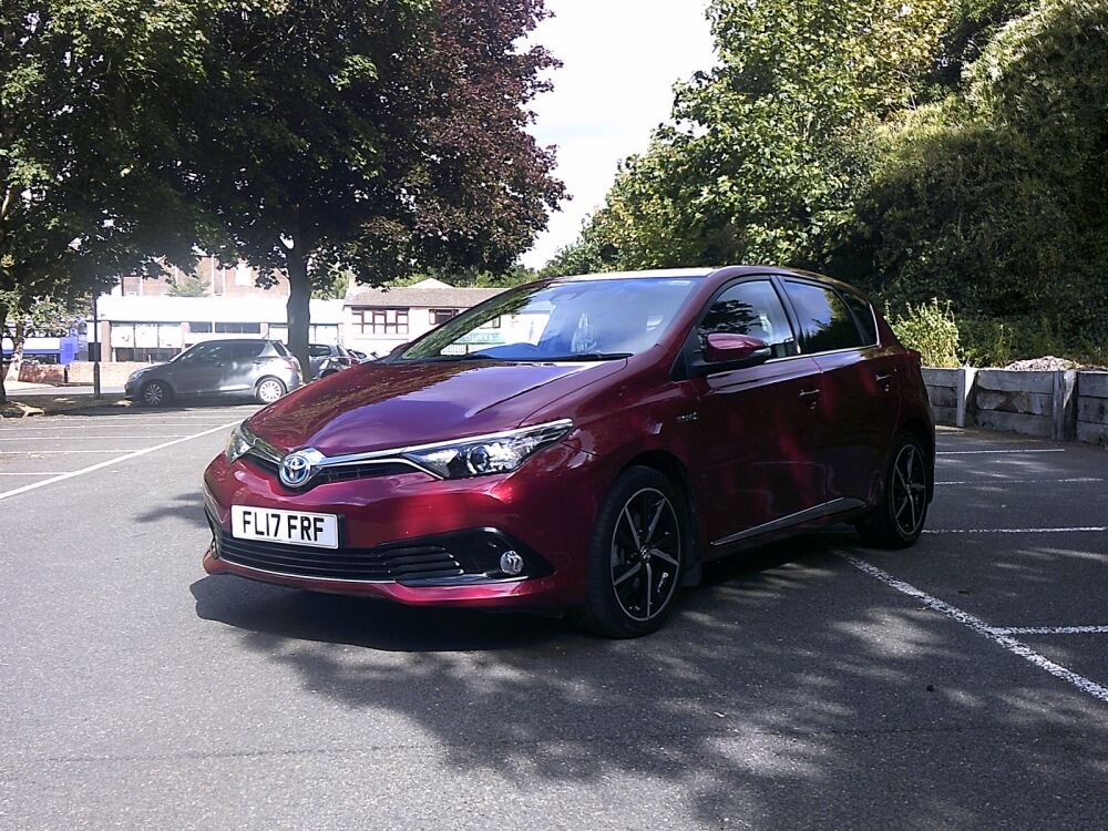Toyota Auris 1.8 Design Hybrid  #2