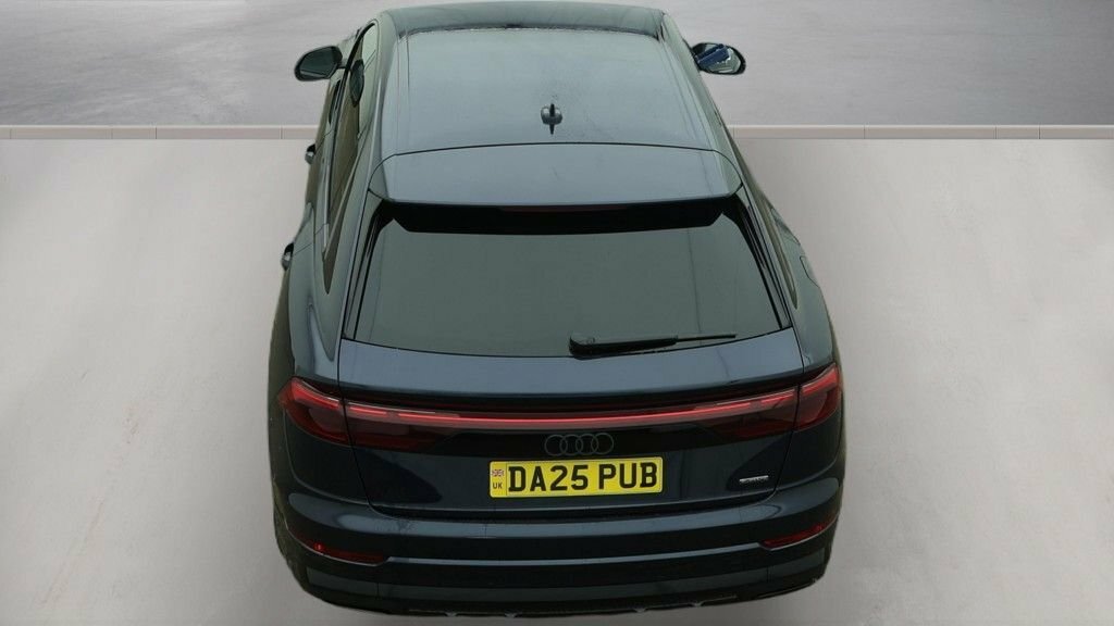 Audi Q8 3L Black Edition Blue #4