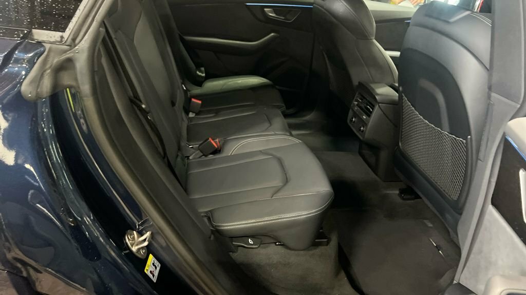 Audi Q8 3L Black Edition Blue #6