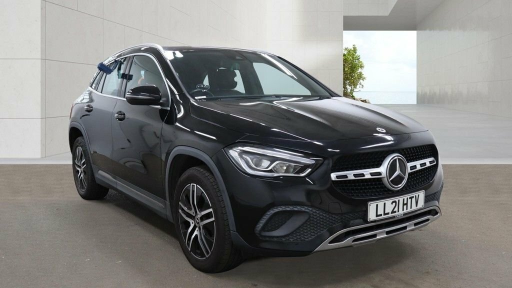 Mercedes-Benz GLA Class 1.3L Sport Black