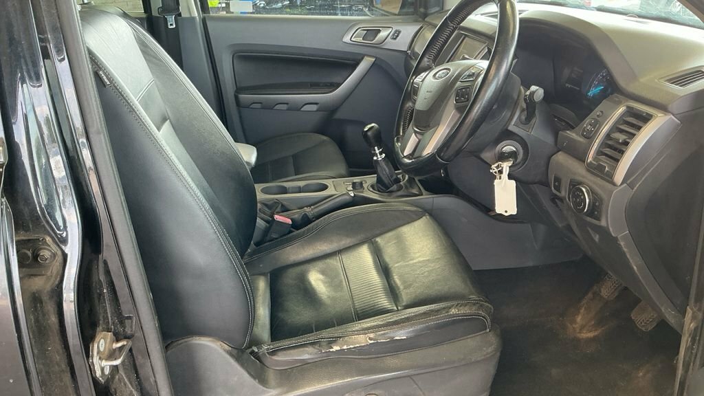 Ford Ranger 2L Limited Black #4