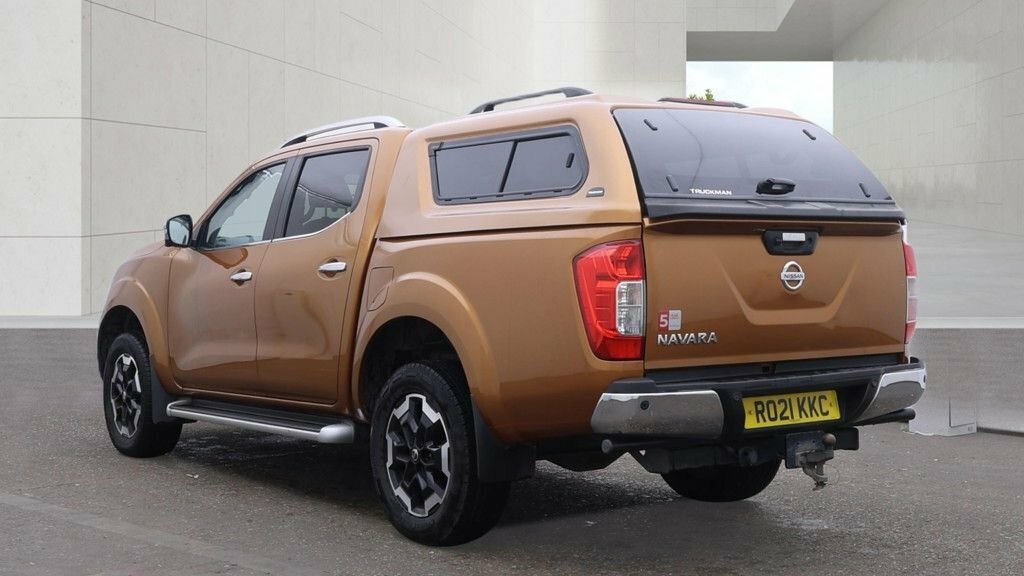 Nissan Navara 2L Tekna Yellow #2