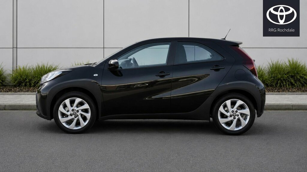 Toyota Aygo X 1.0 Vvt-i Pure X-shift Euro 6 Ss MV75PNF Black #4