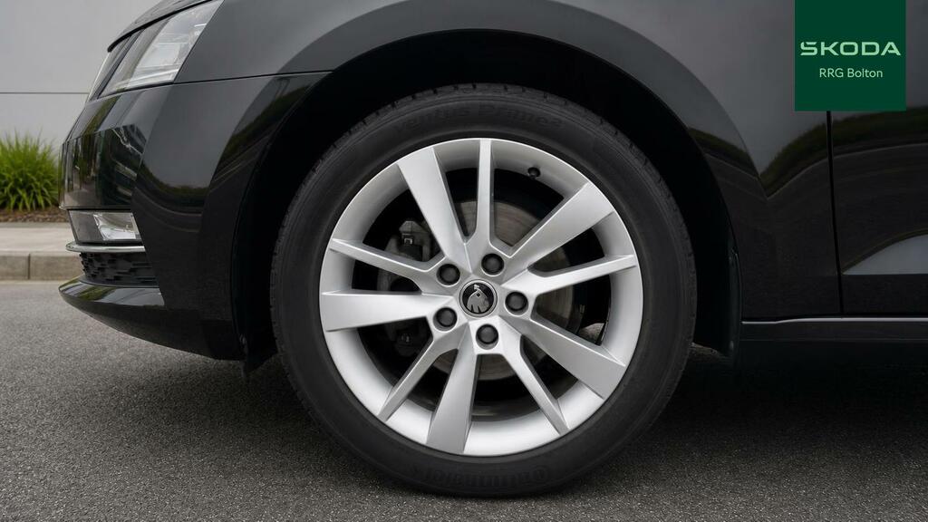 Skoda Octavia 1.5 Tsi Se L Dsg Black #5