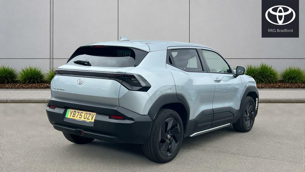 Toyota Urban Cruiser 61Kwh Design Silver #2