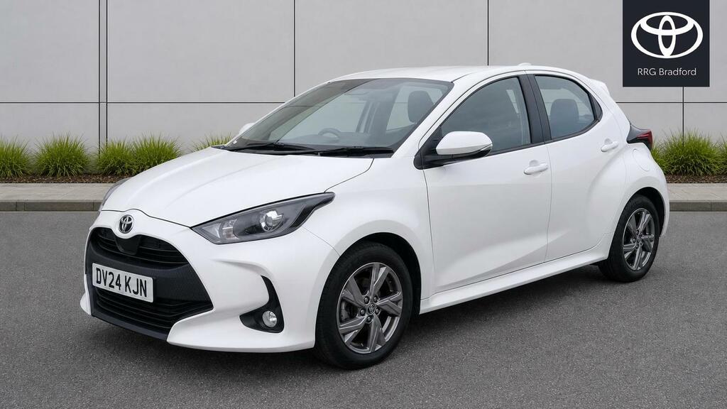 Toyota Yaris 1.5 Vvt-h Icon E-cvt Euro 6 Ss DV24KJN White #3