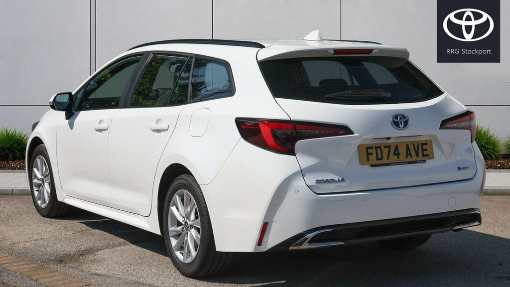 Toyota Corolla 1.8 Vvt-h Icon Touring Sports Cvt Euro 6 Ss FD74AVE White #4