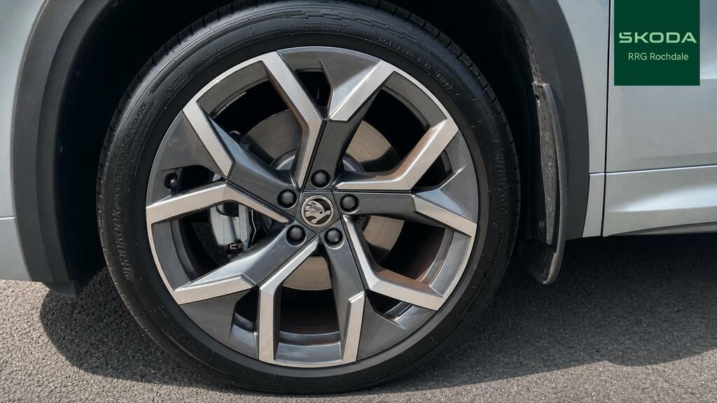 Skoda Kodiaq 1.5 Tsi Iv 204 Sportline Dsg MT26LTK Silver #5