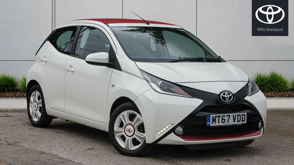 Toyota Aygo 1.0 Vvt-i X-claim Funroof Euro 6 White