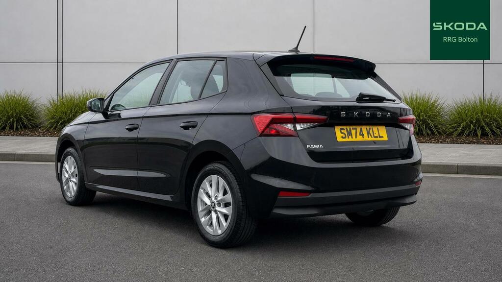 Skoda Fabia 1.0 Tsi 116 Se Edition Black #6