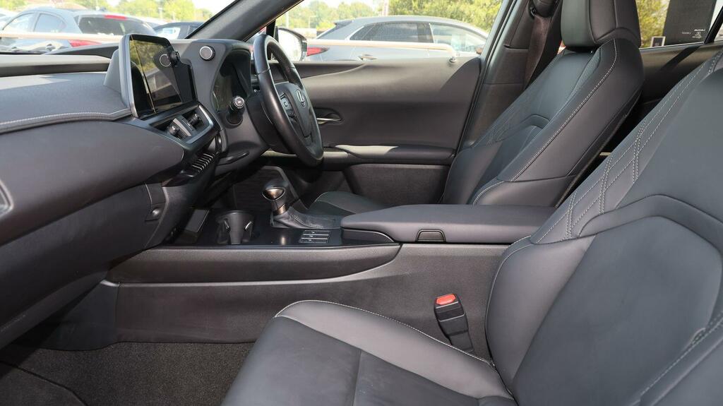 Lexus UX 2.0 250H F Sport Design Suv Hybrid E-cv FD23SZF Silver #5