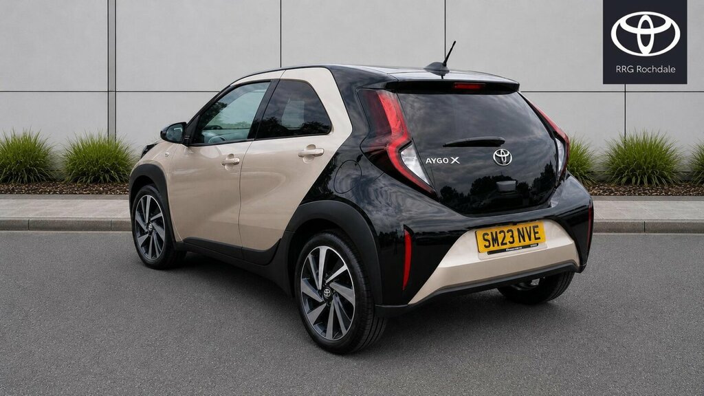 Toyota Aygo X 1.0 Vvt-i Edge X-shift Euro 6 Ss SM23NVE Beige #6