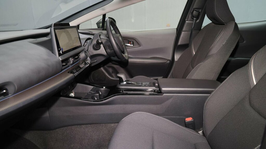 Toyota Prius 2.0 13.6Kwh Design Cvt Euro 6 Ss FD74HVA Black #5