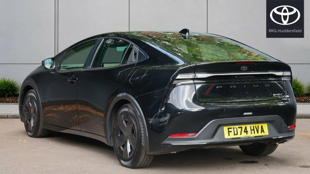 Toyota Prius 2.0 13.6Kwh Design Cvt Euro 6 Ss FD74HVA Black #4