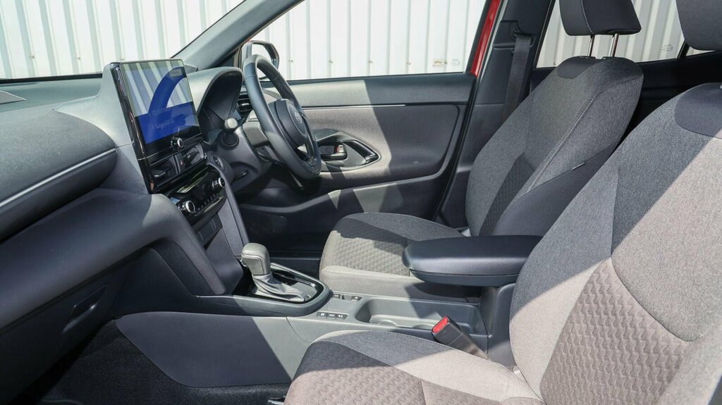 Toyota Yaris Cross 1.5 Vvt-h Design E-cvt Euro 6 Ss MV75SPU Red #5