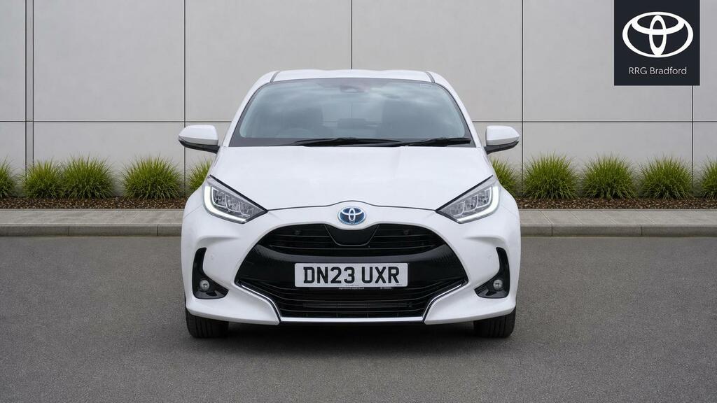 Toyota Yaris 1.5 Vvt-h Excel E-cvt Euro 6 Ss DN23UXR White #2