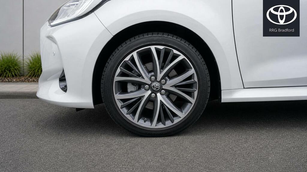 Toyota Yaris 1.5 Vvt-h Excel E-cvt Euro 6 Ss DN23UXR White #5