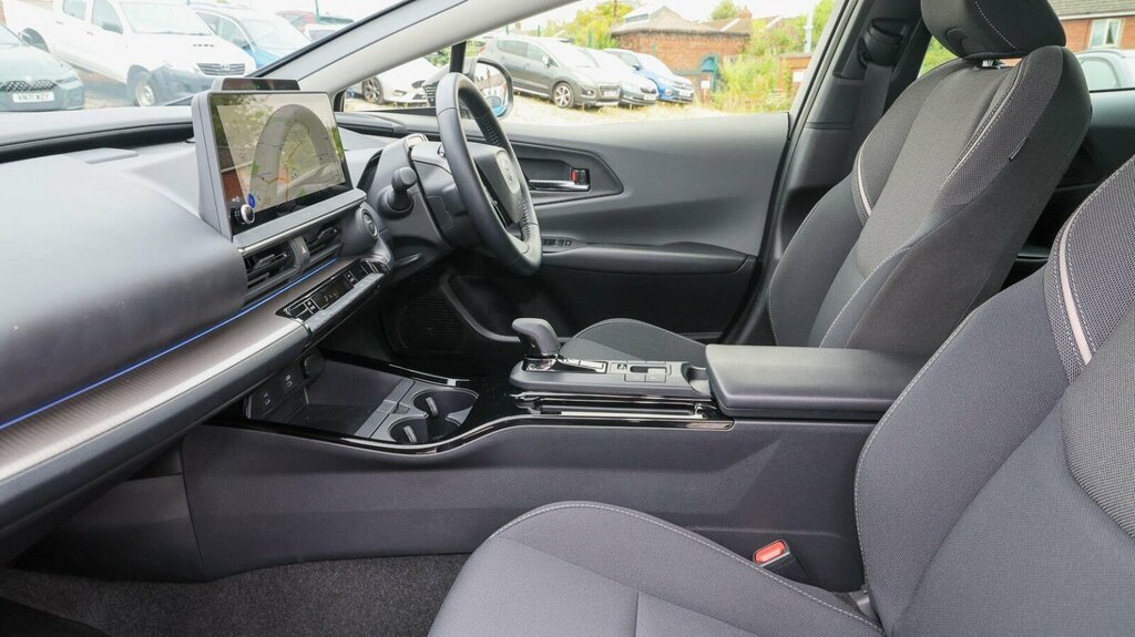 Toyota Prius 2.0 13.6Kwh Design Cvt Euro 6 Ss FL25HDO Grey #5