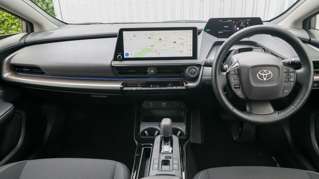Toyota Prius 2.0 13.6Kwh Design Cvt Euro 6 Ss FL25HGP Grey #6