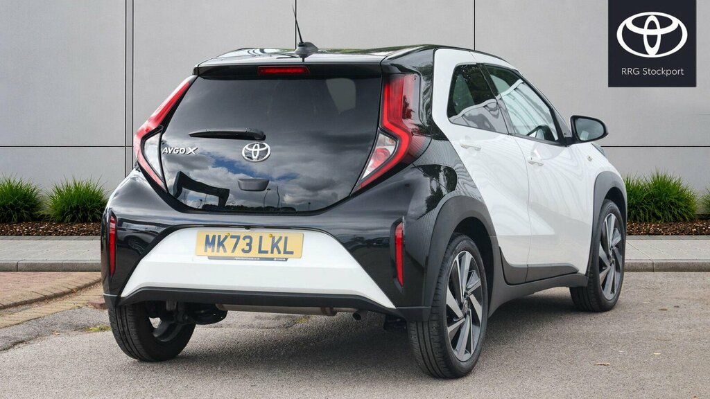 Toyota Aygo X 1.0 Vvt-i Edge Euro 6 Ss MK73LKL White #2