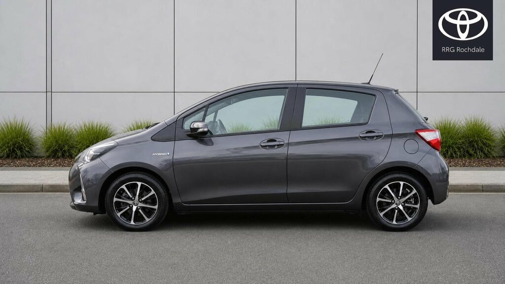 Toyota Yaris 1.5 Vvt-h Icon Tech E-cvt Euro 6 Ss MK19CLZ Grey #4