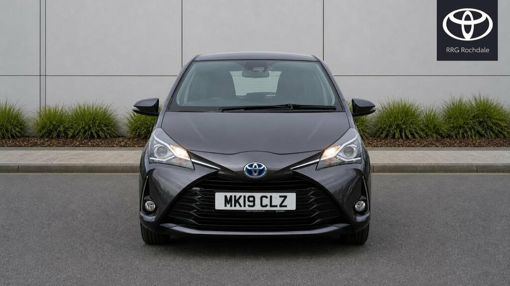 Toyota Yaris 1.5 Vvt-h Icon Tech E-cvt Euro 6 Ss MK19CLZ Grey #2