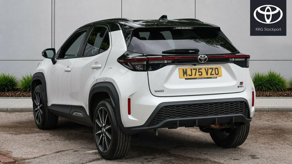 Toyota Yaris Cross 1.5 Vvt-h Gr Sport E-cvt Euro 6 Ss MJ75VZO White #4