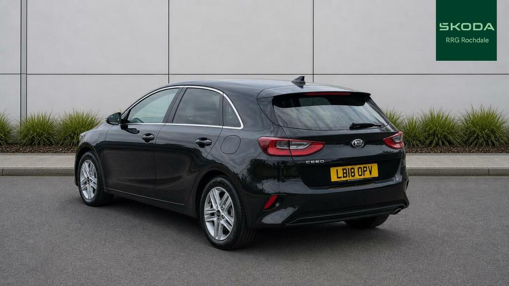 Kia Ceed 1.0T Gdi Isg 2 Black #6