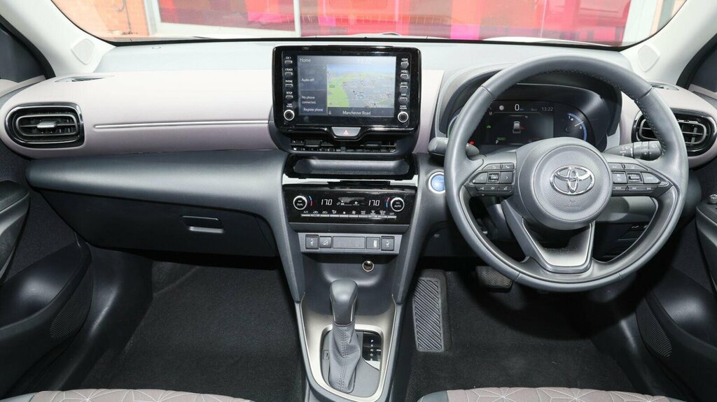 Toyota Yaris Cross 1.5 Vvt-h Excel E-cvt Awd Euro 6 Ss MP23KPJ White #6