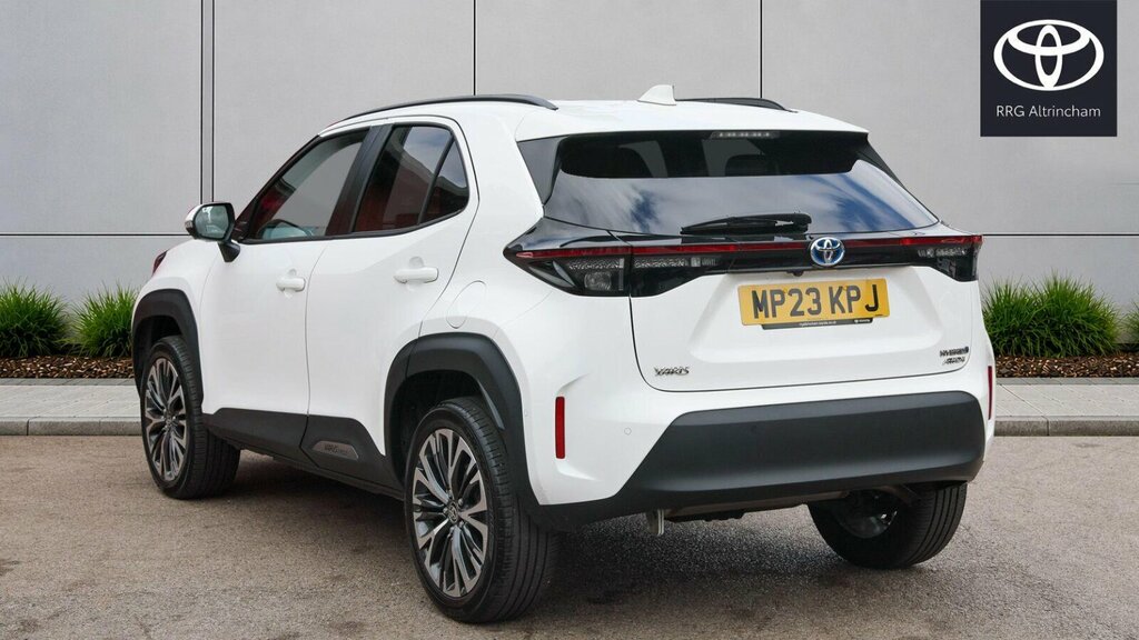 Toyota Yaris Cross 1.5 Vvt-h Excel E-cvt Awd Euro 6 Ss MP23KPJ White #4
