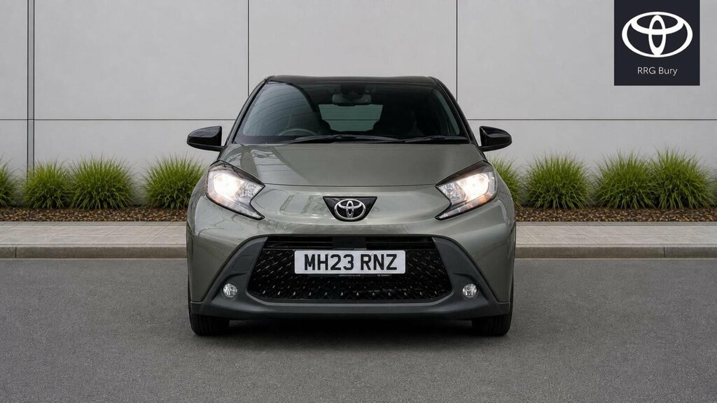 Toyota Aygo X 1.0 Vvt-i Edge Euro 6 Ss MH23RNZ Green #2