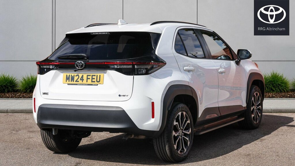 Toyota Yaris Cross 1.5 Vvt-h Design E-cvt Euro 6 Ss MW24FEU White #2