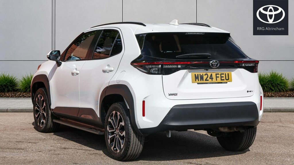 Toyota Yaris Cross 1.5 Vvt-h Design E-cvt Euro 6 Ss MW24FEU White #4