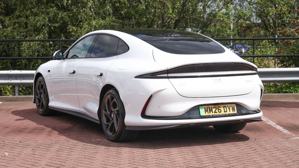 MG IM5 553Kw Performance 100Kwh MM26DYW White #3