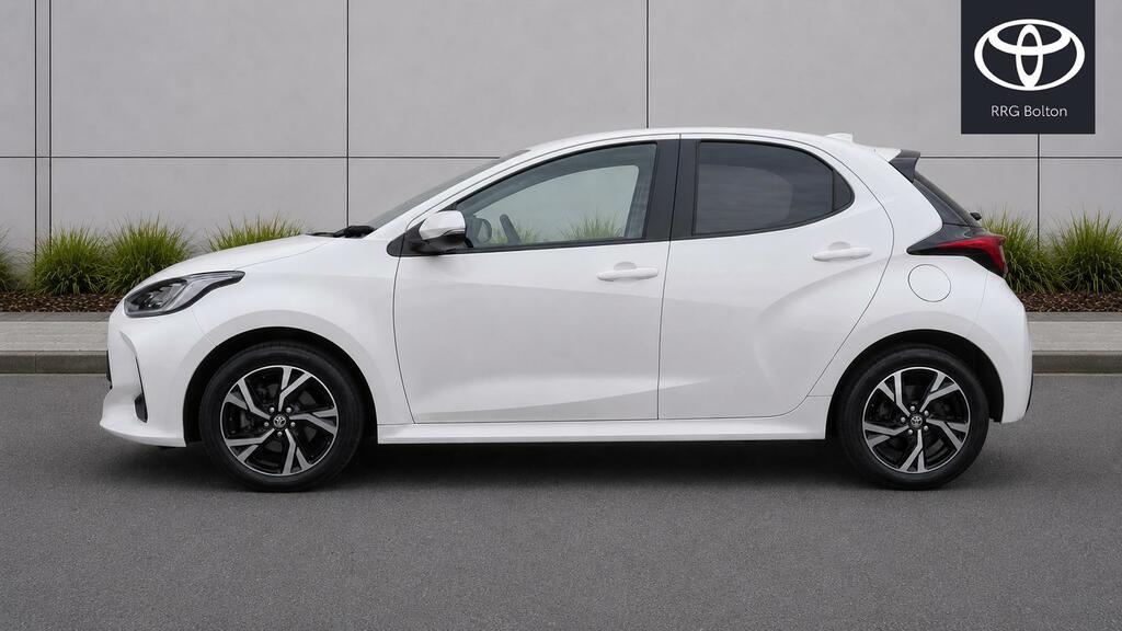 Toyota Yaris 1.5 Vvt-h Design E-cvt Euro 6 Ss MC24YHH White #4