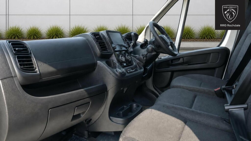 Peugeot Boxer 2.2 Bluehdi 335 Professional Panel Van Grey #13