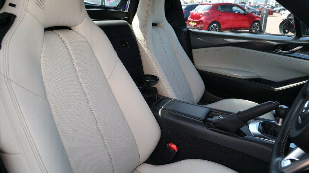 Mazda MX-5 1.5 Skyactiv-g Se-l Convertible Red #16