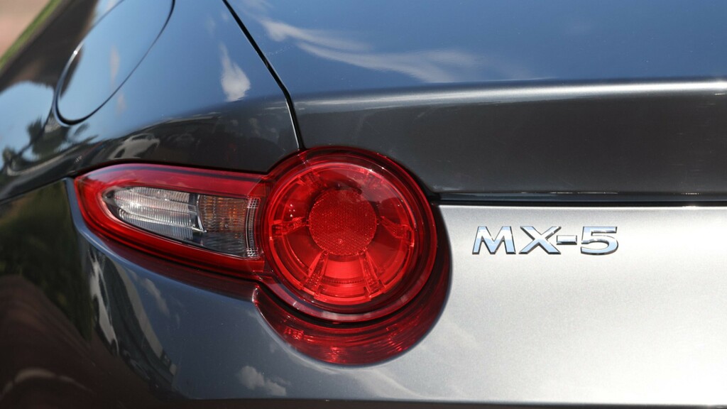 Mazda MX-5 1.5 Skyactiv-g Se-l Convertible Red #24