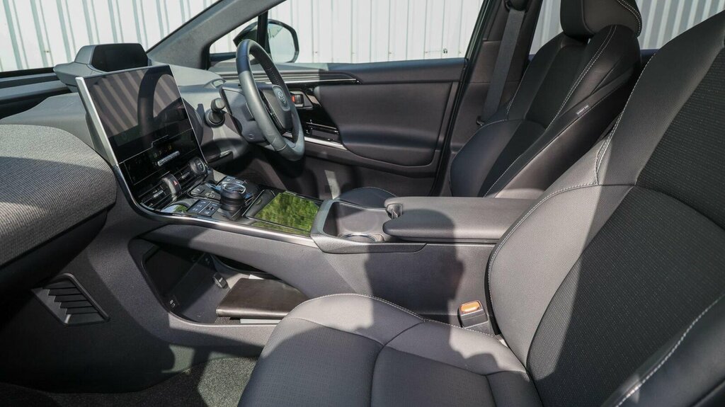 Toyota bZ4X 71.4Kwh Vision Awd 11Kw Obc Black #5