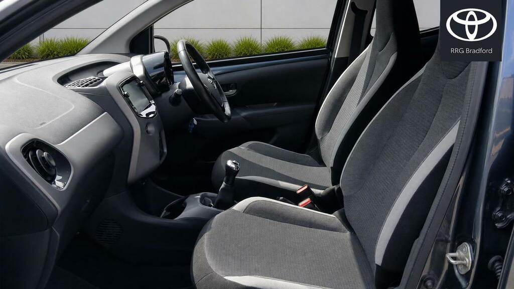 Toyota Aygo Silver #14