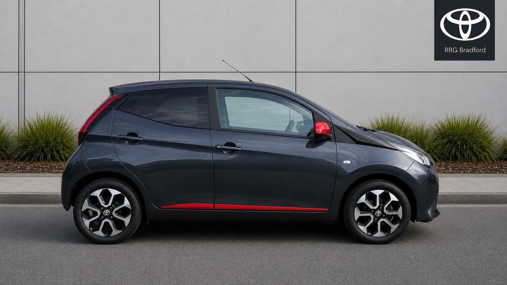 Toyota Aygo Silver #9