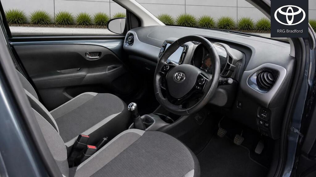 Toyota Aygo Silver #13