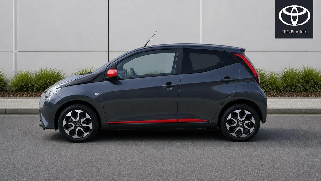 Toyota Aygo Silver #4