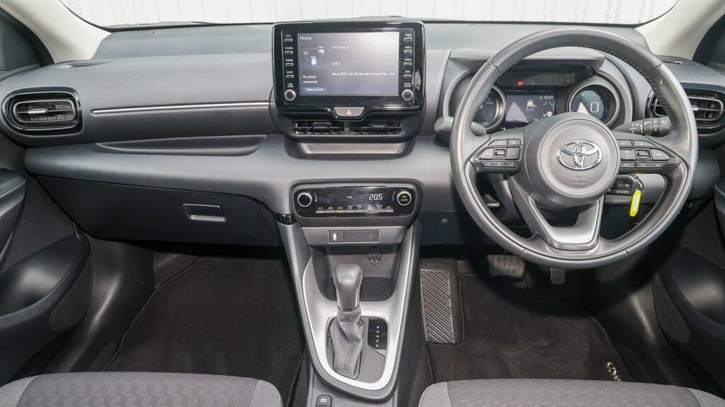 Toyota Yaris 1.5 Vvt-h Design E-cvt Euro 6 Ss MM23VNC White #6